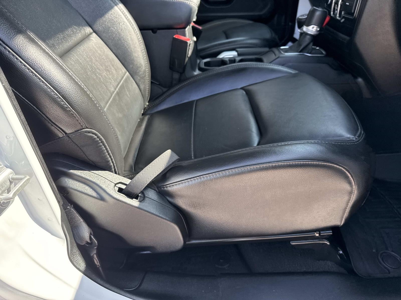 2021 Jeep Wrangler Unlimited Sahara Altitude 4x4