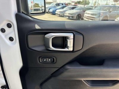 2021 Jeep Wrangler Unlimited Sahara Altitude 4x4