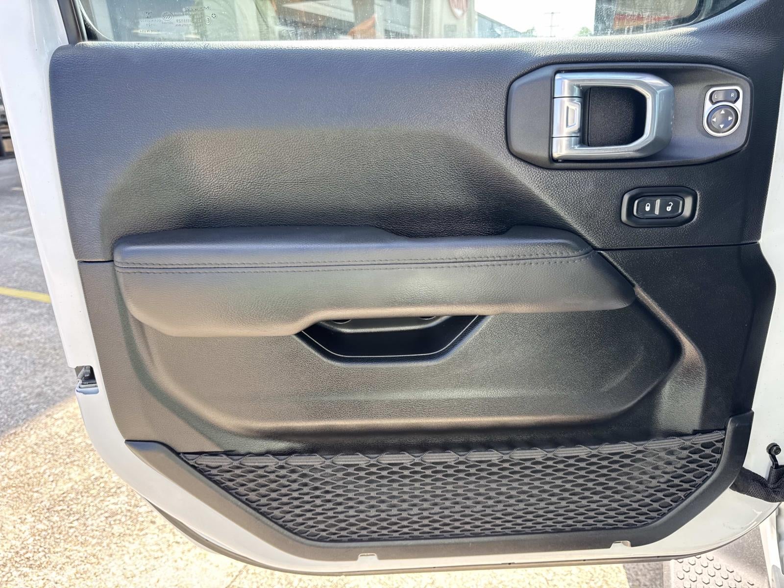 2021 Jeep Wrangler Unlimited Sahara Altitude 4x4
