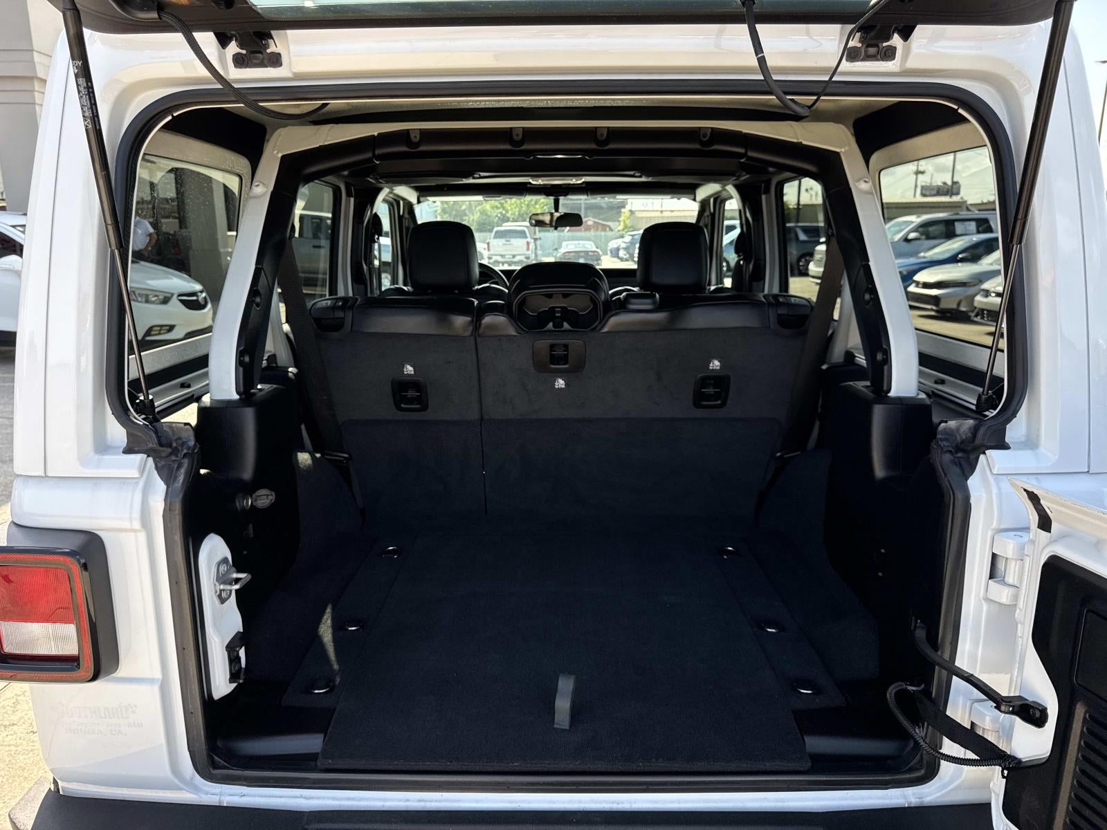 2021 Jeep Wrangler Unlimited Sahara Altitude 4x4