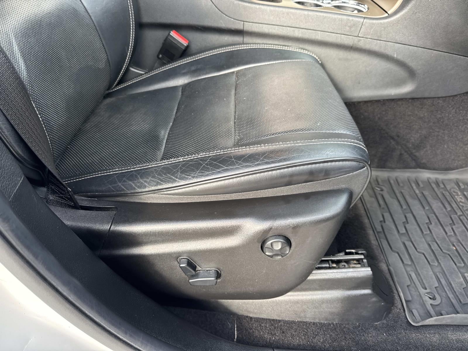 2015 Jeep Grand Cherokee RWD 4dr Overland