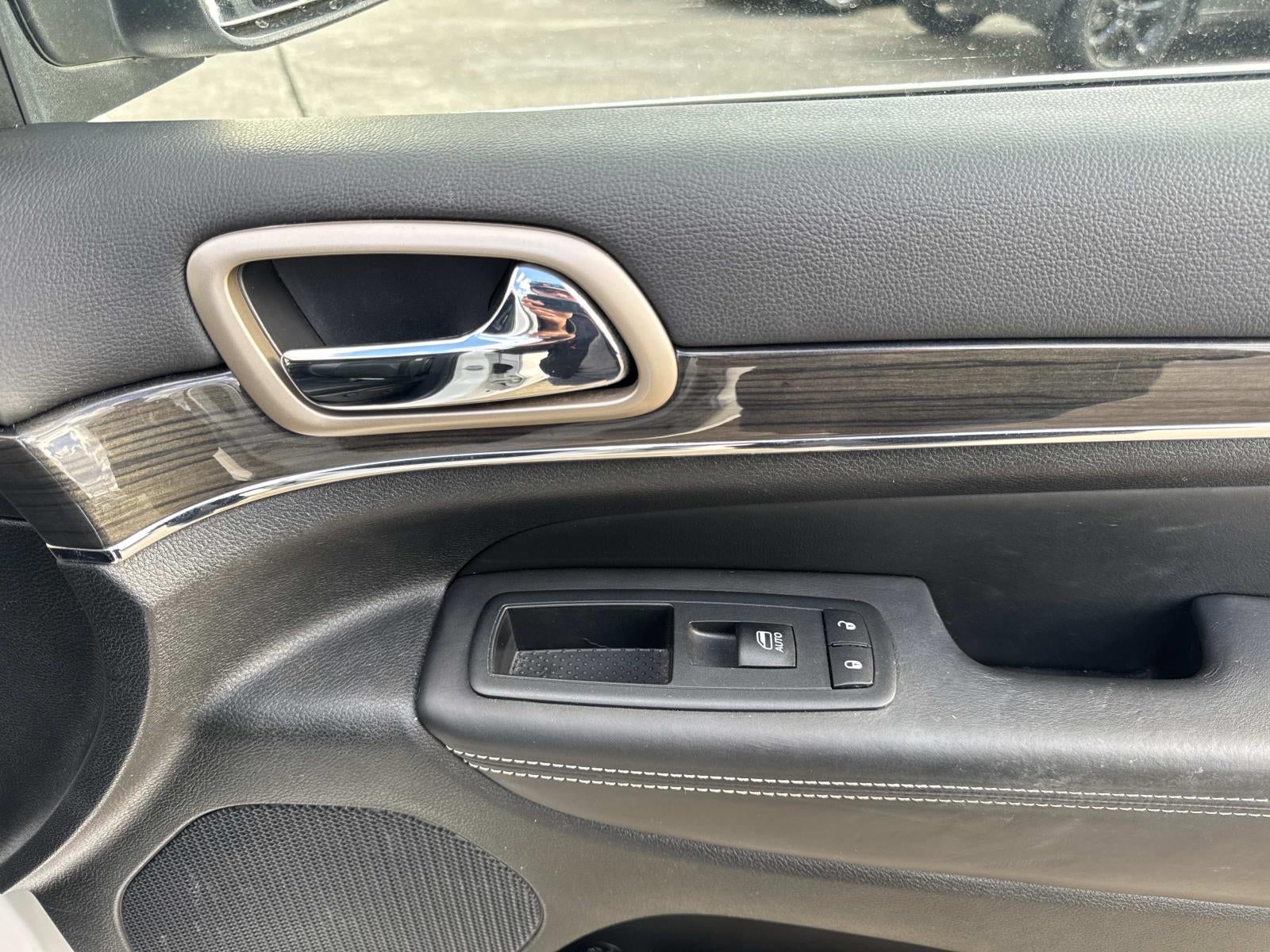 2015 Jeep Grand Cherokee RWD 4dr Overland