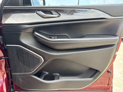 2022 Jeep Grand Cherokee L Altitude 4x2