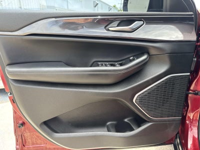 2022 Jeep Grand Cherokee L Altitude 4x2