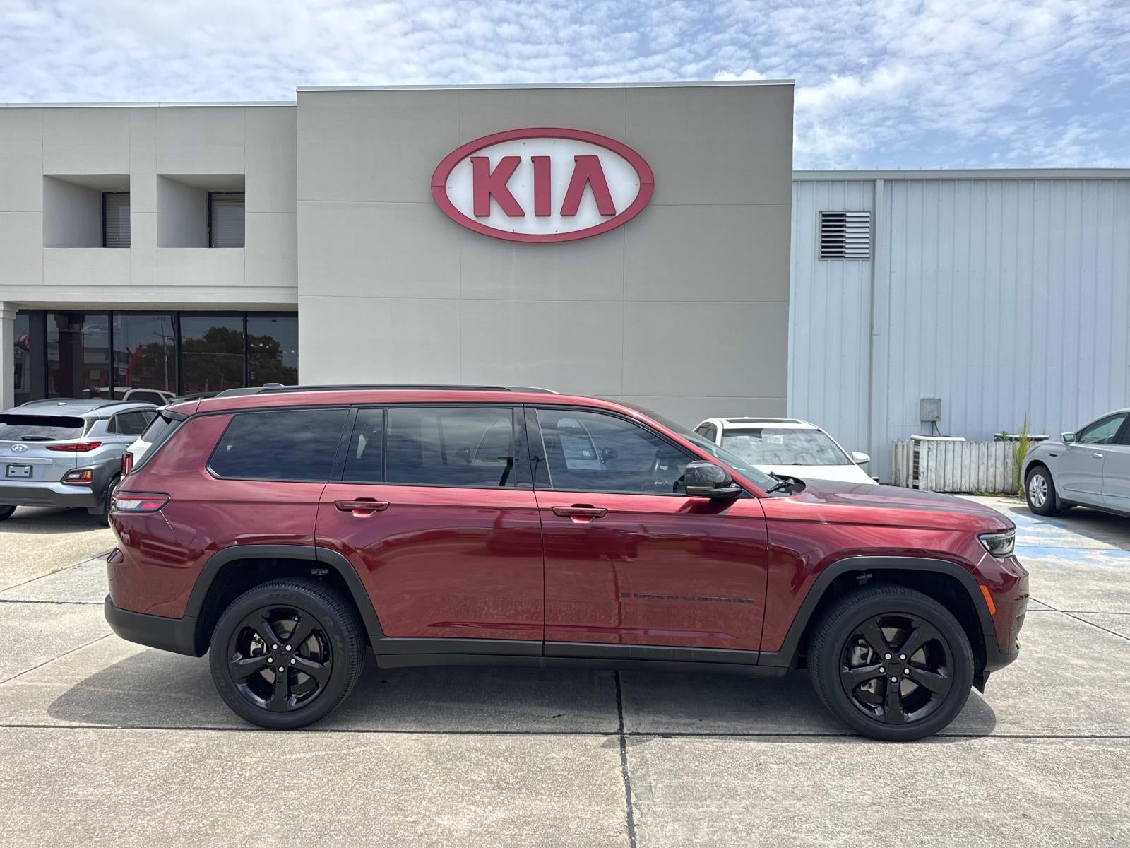 2022 Jeep Grand Cherokee L Altitude 4x2