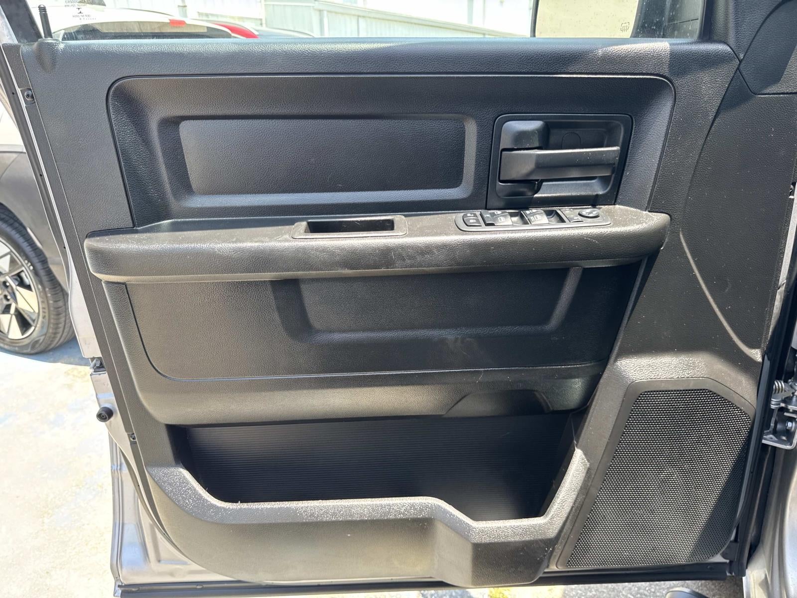 2019 RAM 1500 Classic Tradesman 4x2 Quad Cab 6'4 Box