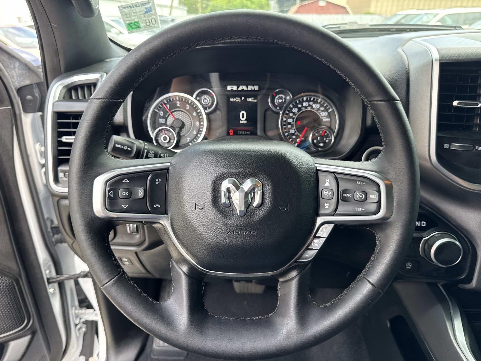 2025 RAM 1500 Big Horn 4x2 Crew Cab 5'7 Box