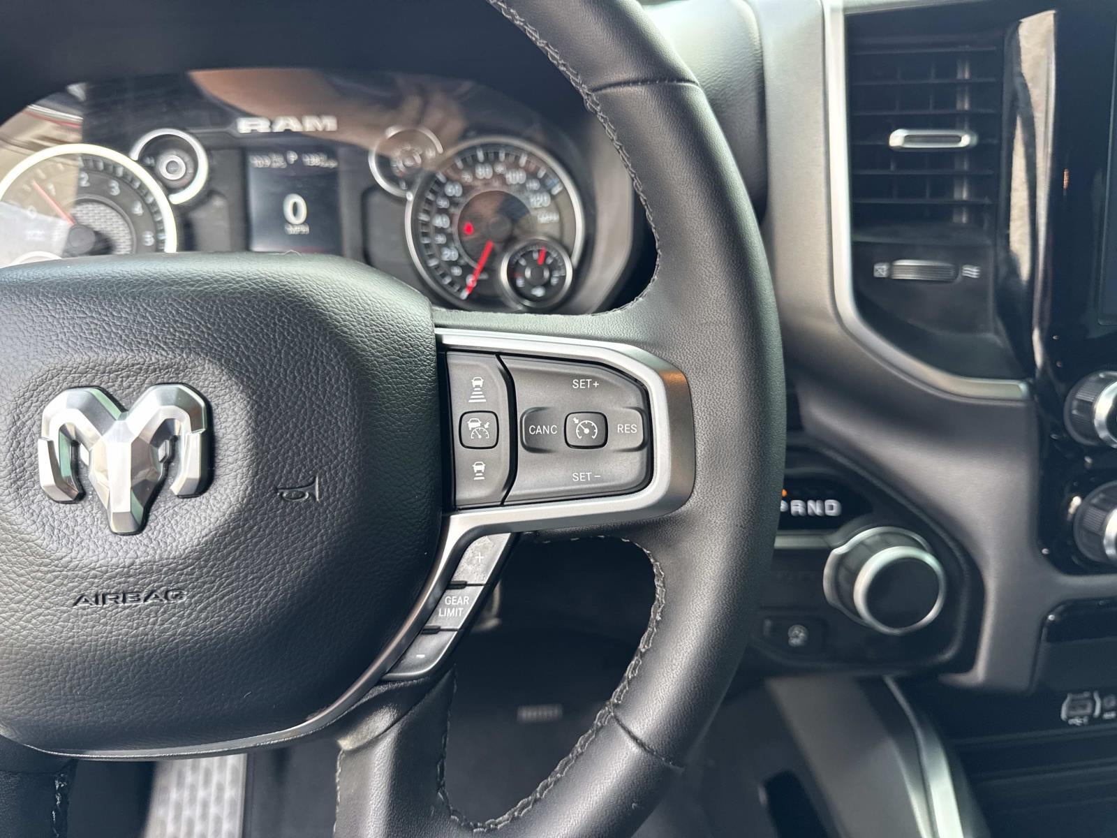 2025 RAM 1500 Big Horn 4x2 Crew Cab 5'7 Box