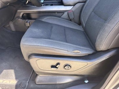 2020 RAM 1500 Big Horn 4x2 Crew Cab 5'7 Box