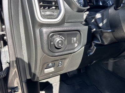 2020 RAM 1500 Big Horn 4x2 Crew Cab 5'7 Box