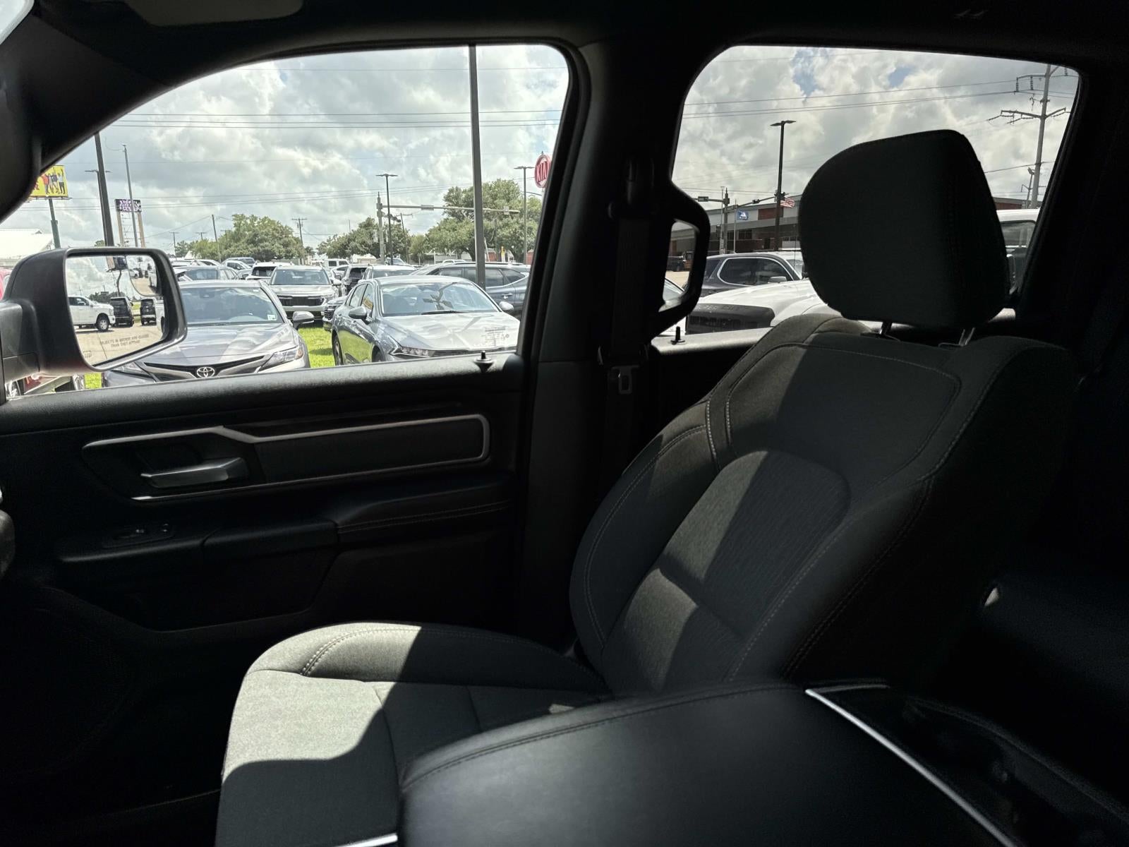 2022 RAM 1500 Big Horn 4x4 Crew Cab 5'7 Box