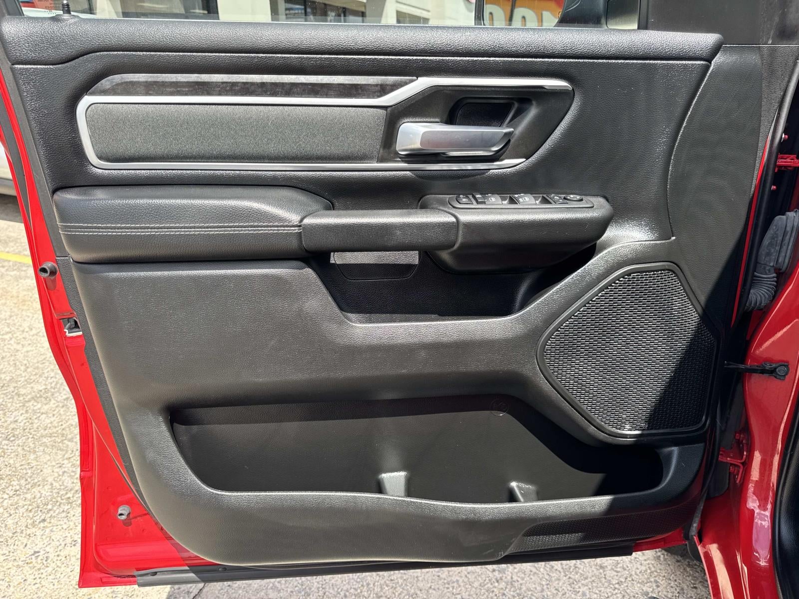 2022 RAM 1500 Big Horn 4x4 Crew Cab 5'7 Box