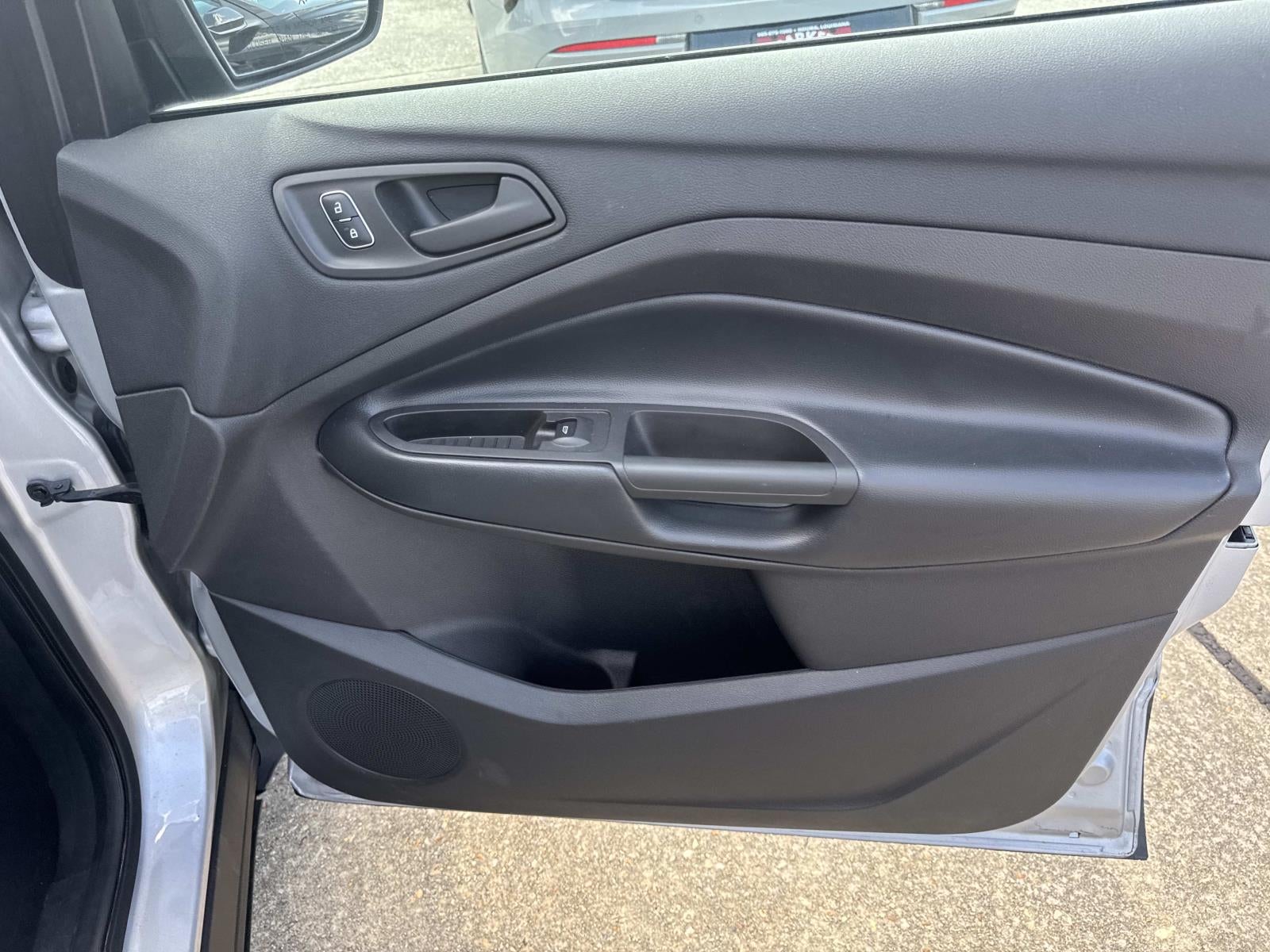 2019 Ford Escape S FWD