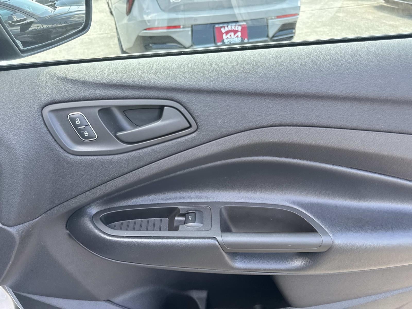 2019 Ford Escape S FWD