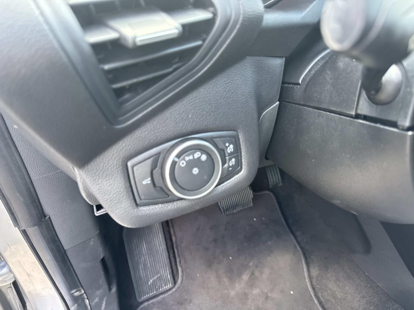 2019 Ford Escape S FWD