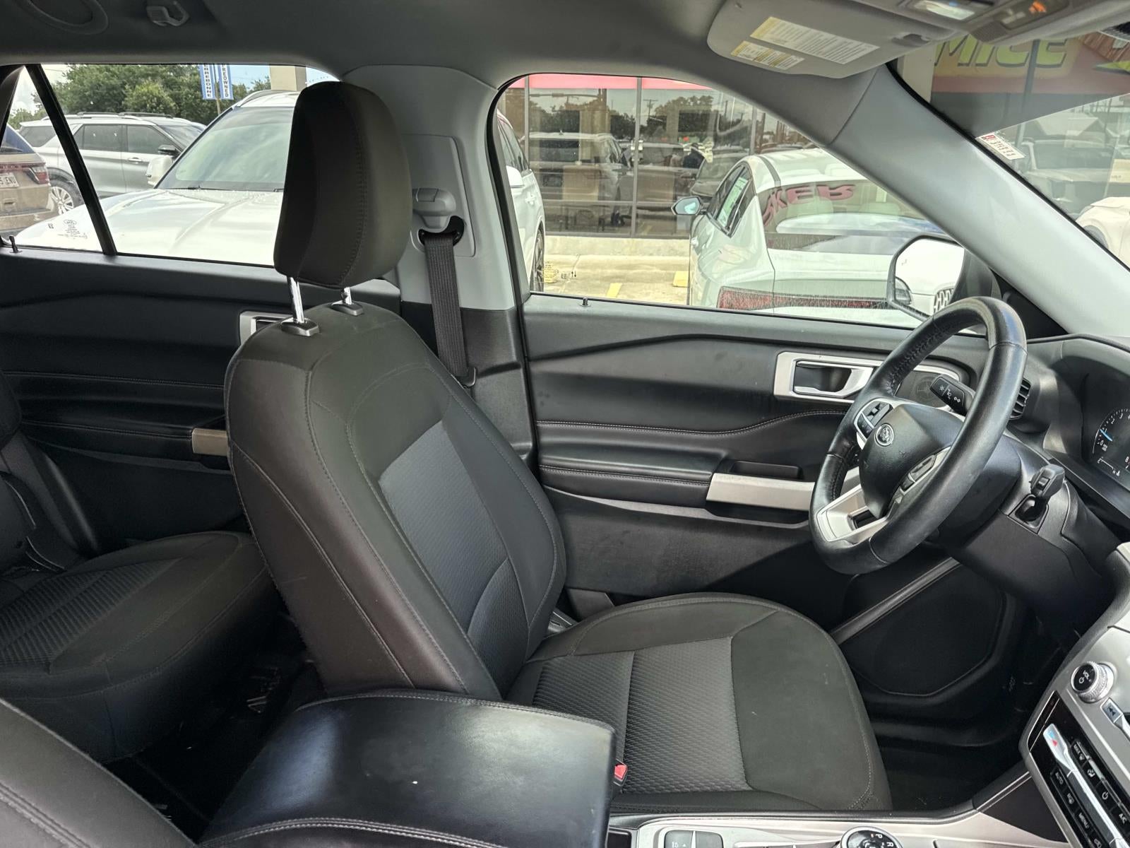 2022 Ford Explorer XLT RWD