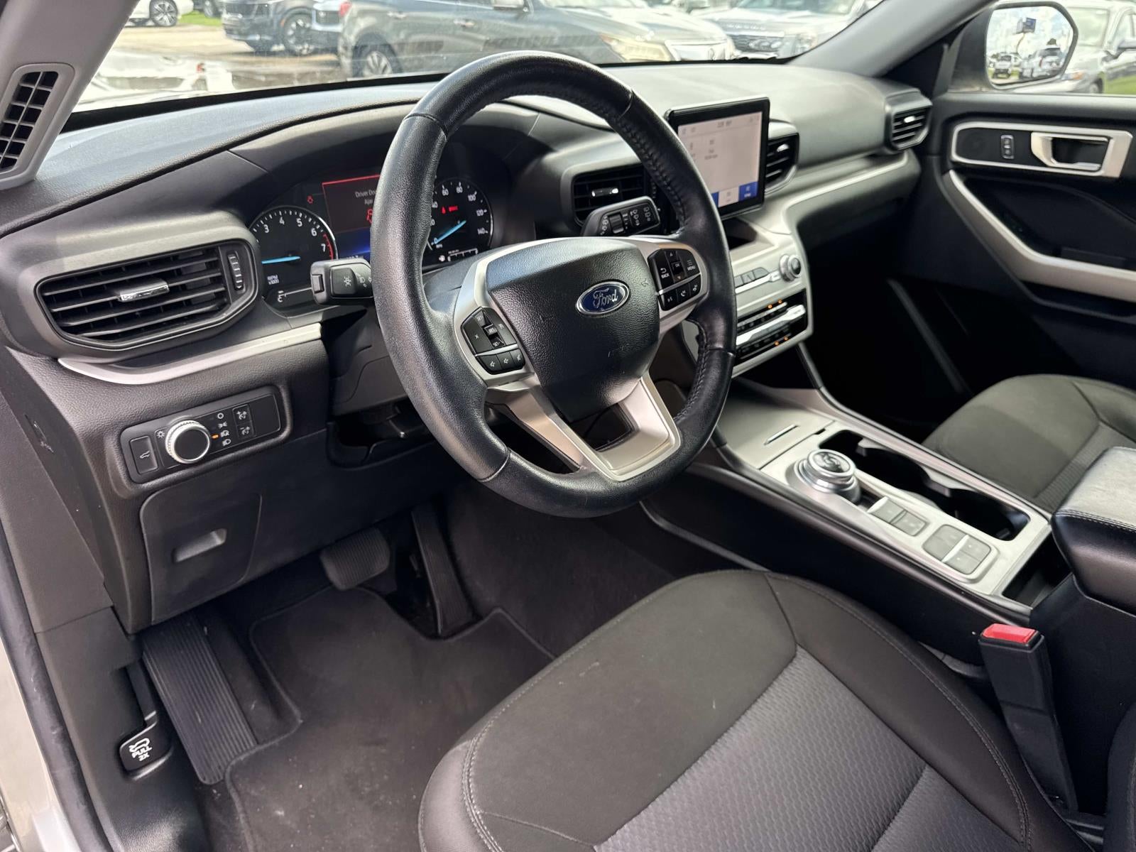 2022 Ford Explorer XLT RWD