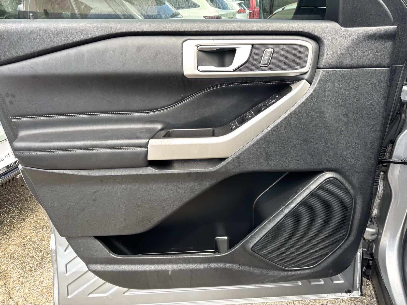 2022 Ford Explorer XLT RWD