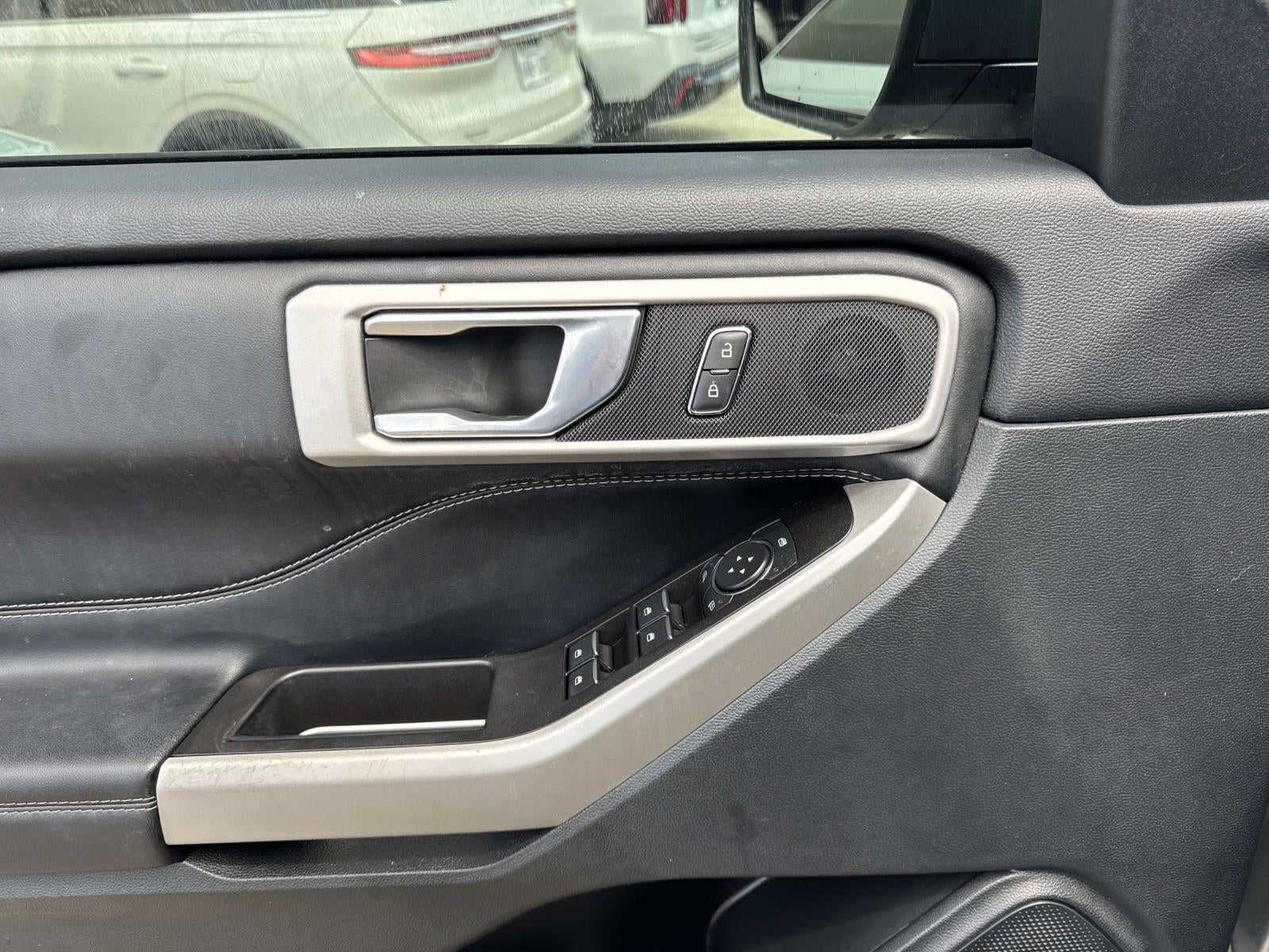 2022 Ford Explorer XLT RWD