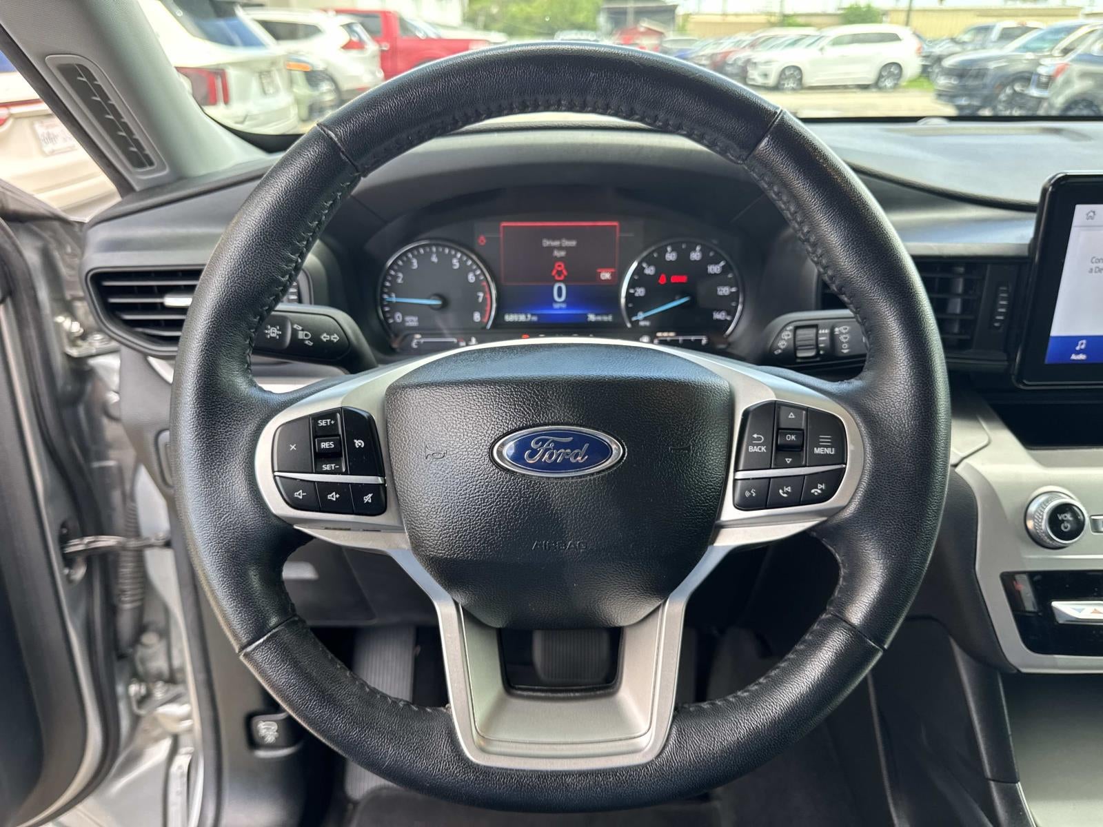 2022 Ford Explorer XLT RWD