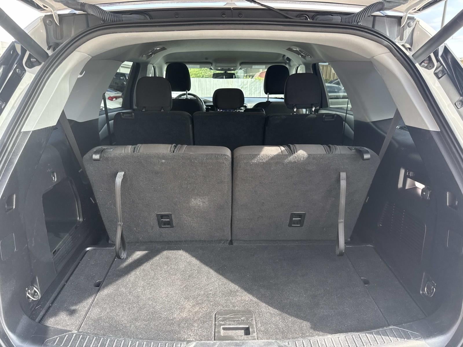 2021 Ford Explorer XLT RWD