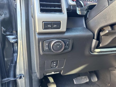 2019 Ford Super Duty F-250 SRW LARIAT 4WD Crew Cab 6.75' Box