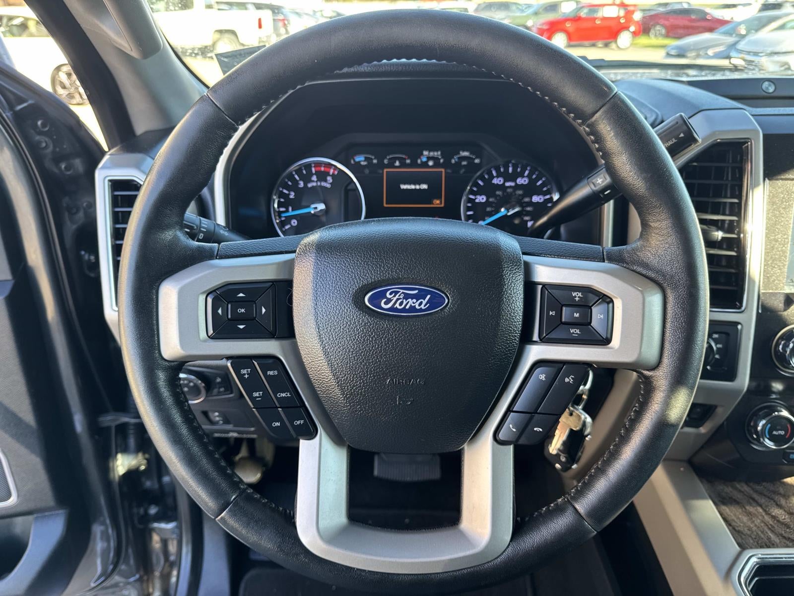 2019 Ford Super Duty F-250 SRW LARIAT 4WD Crew Cab 6.75' Box