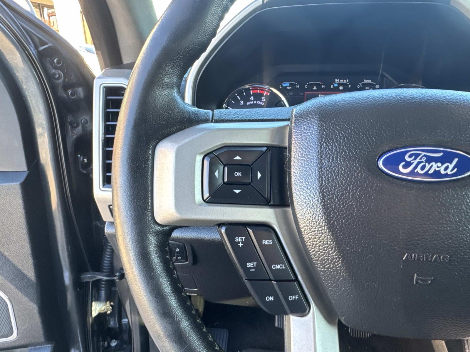 2019 Ford Super Duty F-250 SRW LARIAT 4WD Crew Cab 6.75' Box