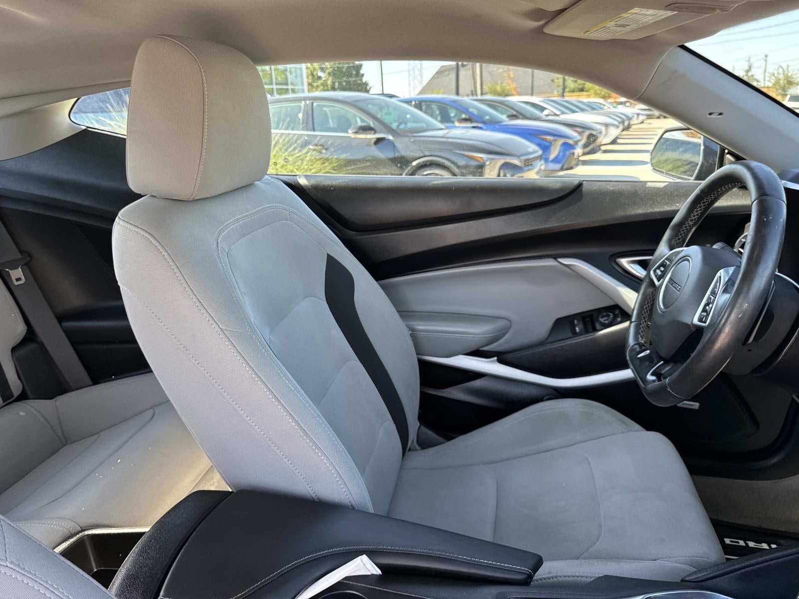 2021 Chevrolet Camaro 2dr Cpe 1LT