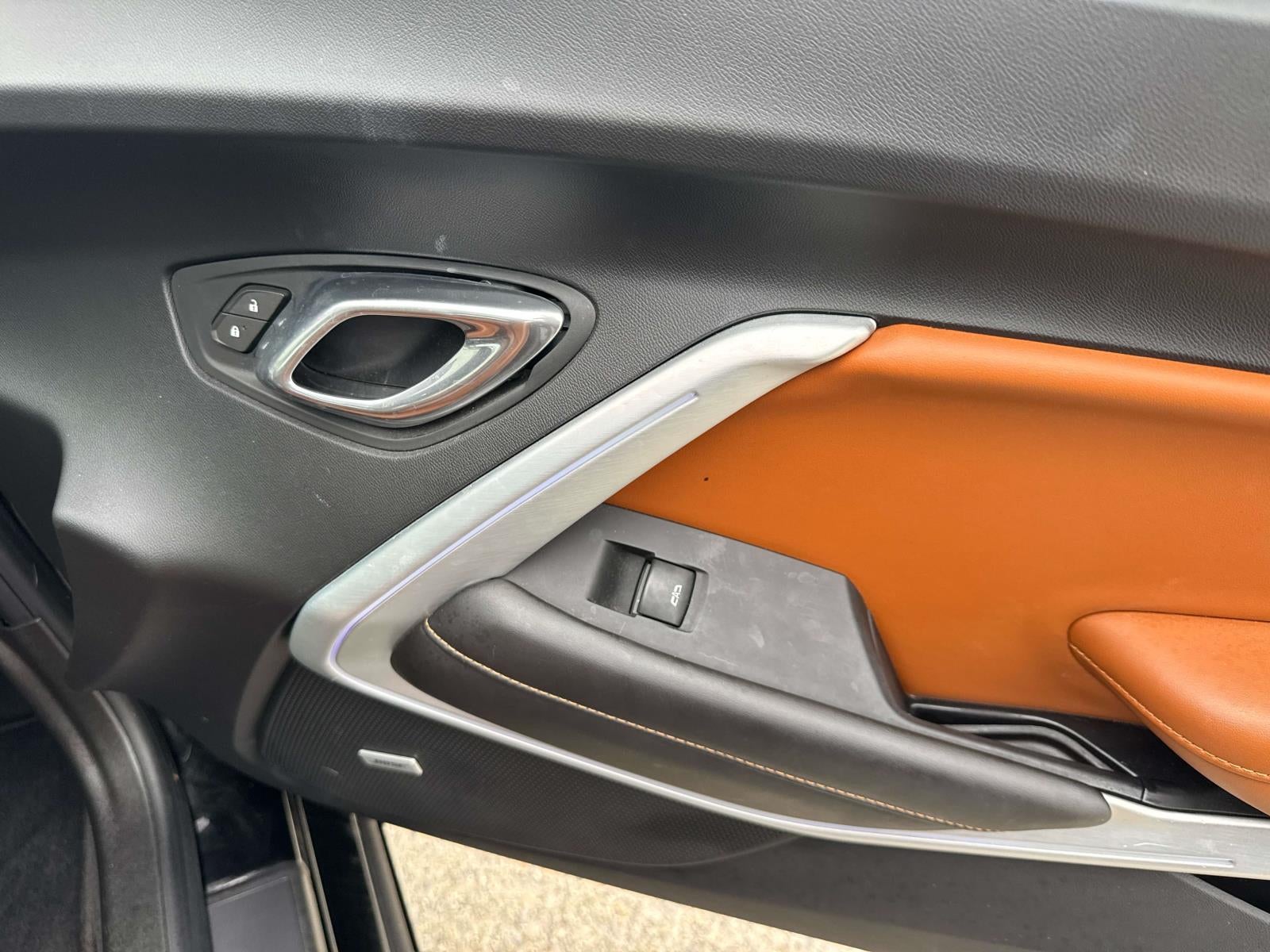 2018 Chevrolet Camaro 2dr Cpe 2LT