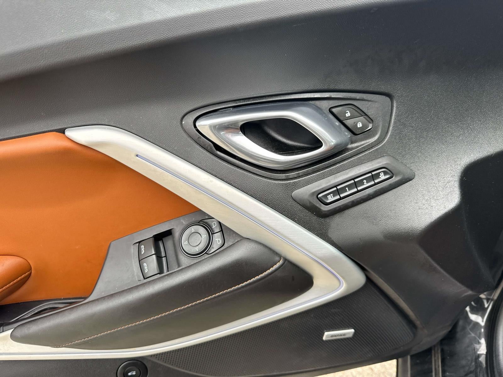 2018 Chevrolet Camaro 2dr Cpe 2LT