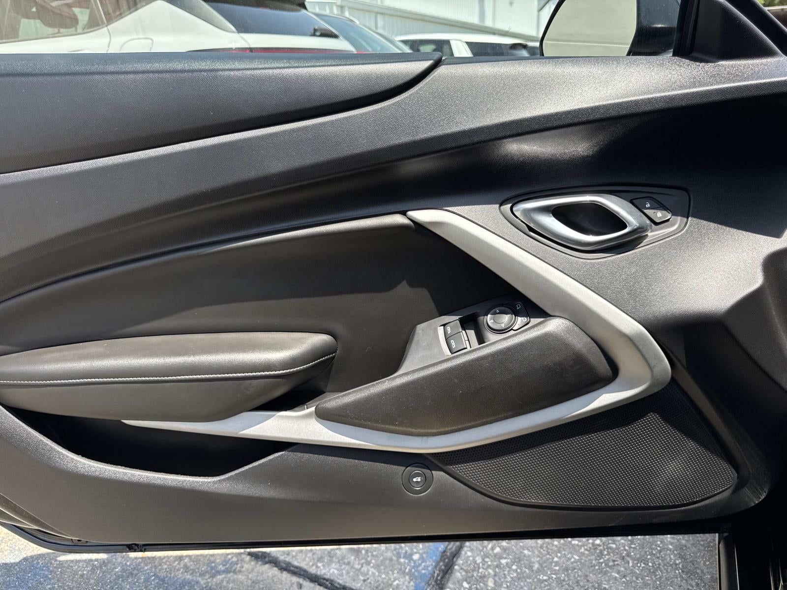 2020 Chevrolet Camaro 2dr Cpe 2LT