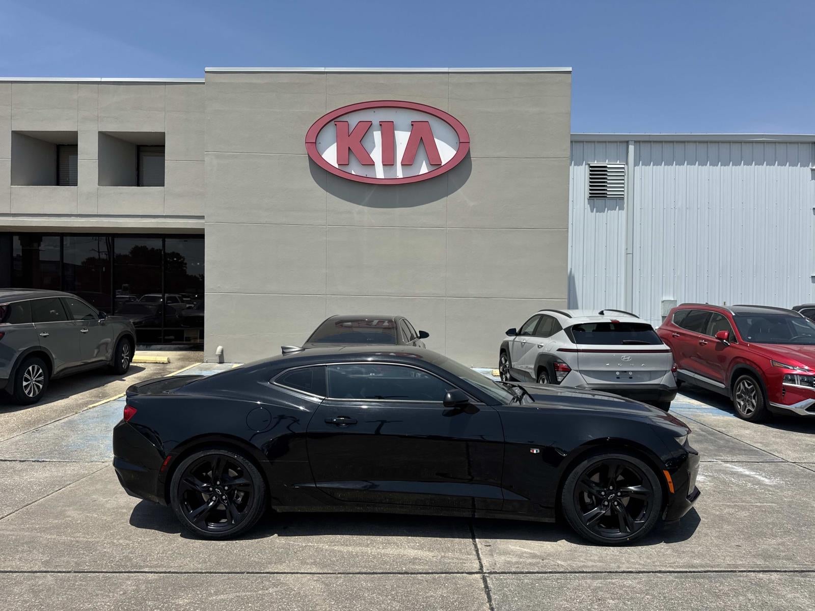 2020 Chevrolet Camaro 2dr Cpe 2LT