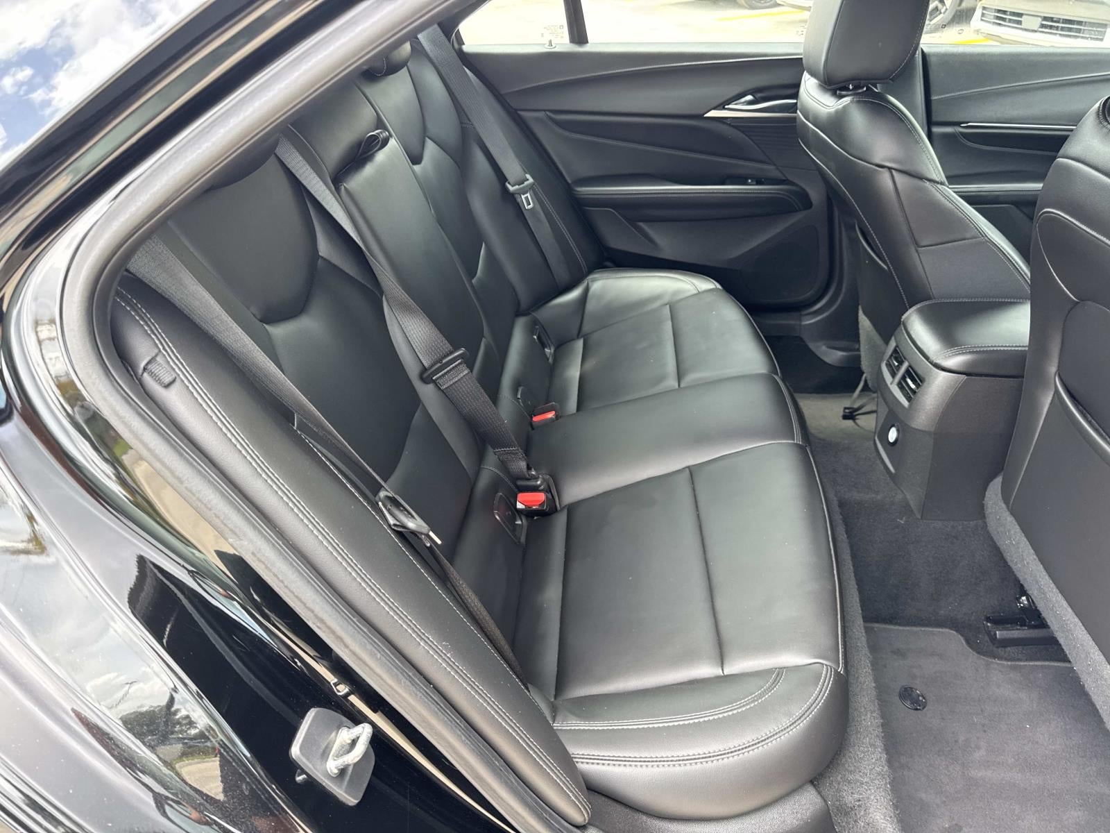 2022 Cadillac CT4 4dr Sdn Luxury