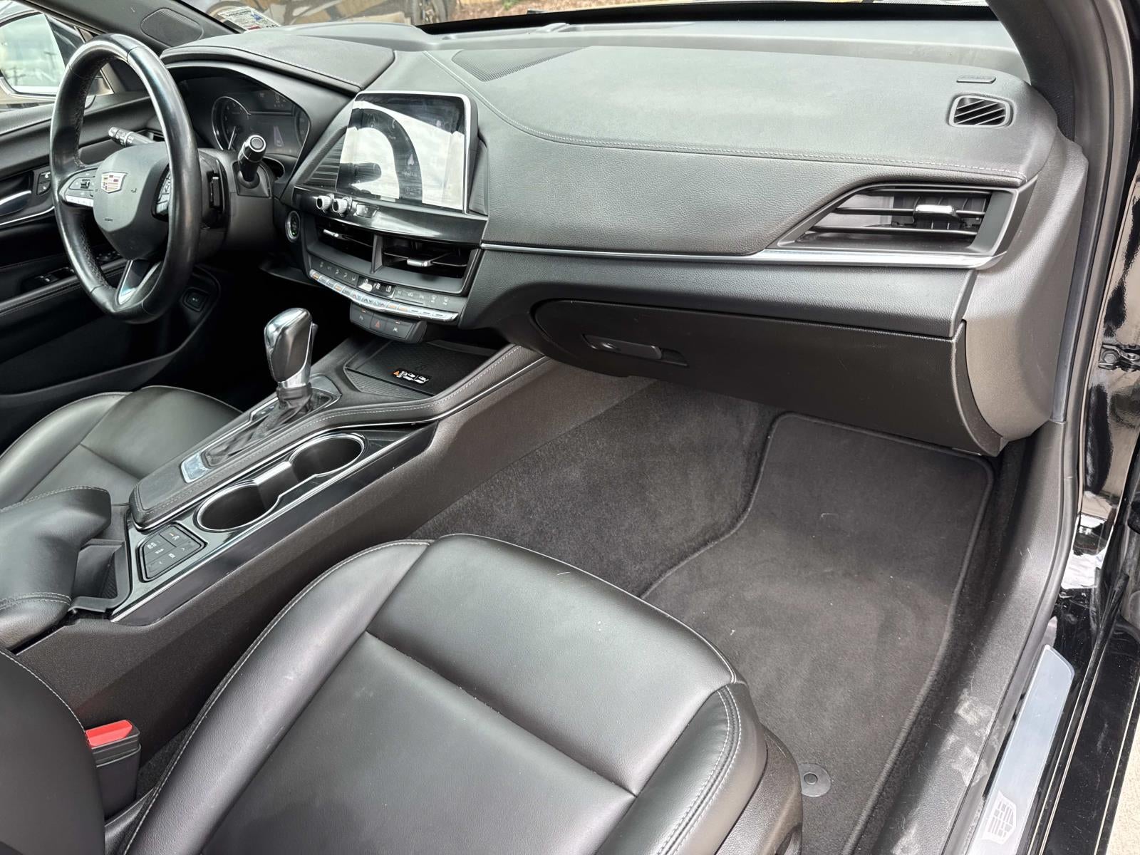 2022 Cadillac CT4 4dr Sdn Luxury
