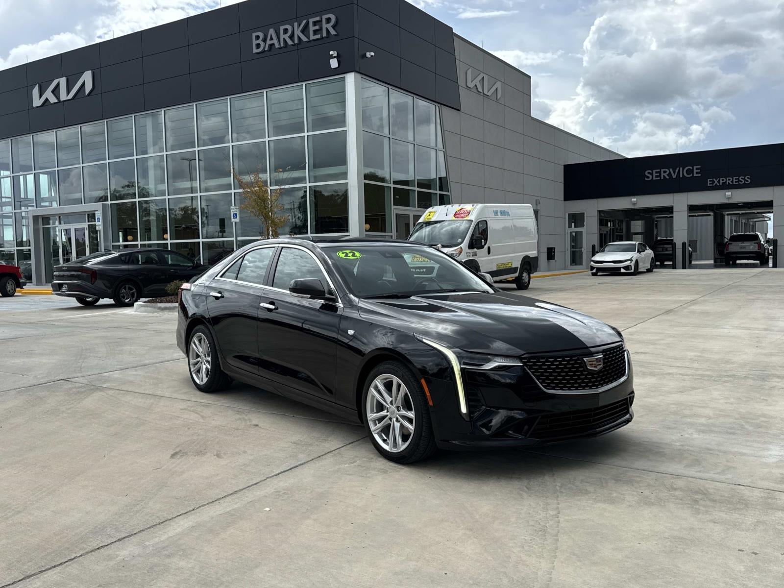 2022 Cadillac CT4 4dr Sdn Luxury