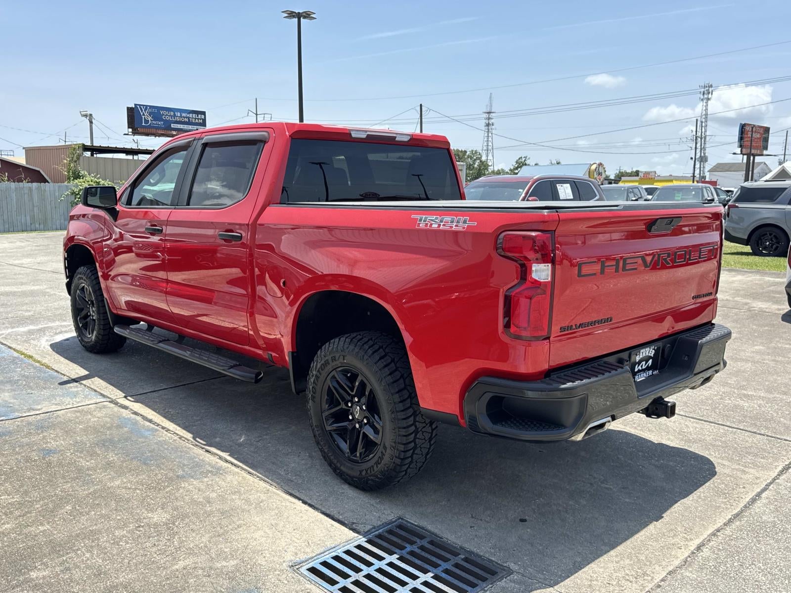 2021 Chevrolet Silverado 1500 4WD Crew Cab 147 Custom Trail Boss
