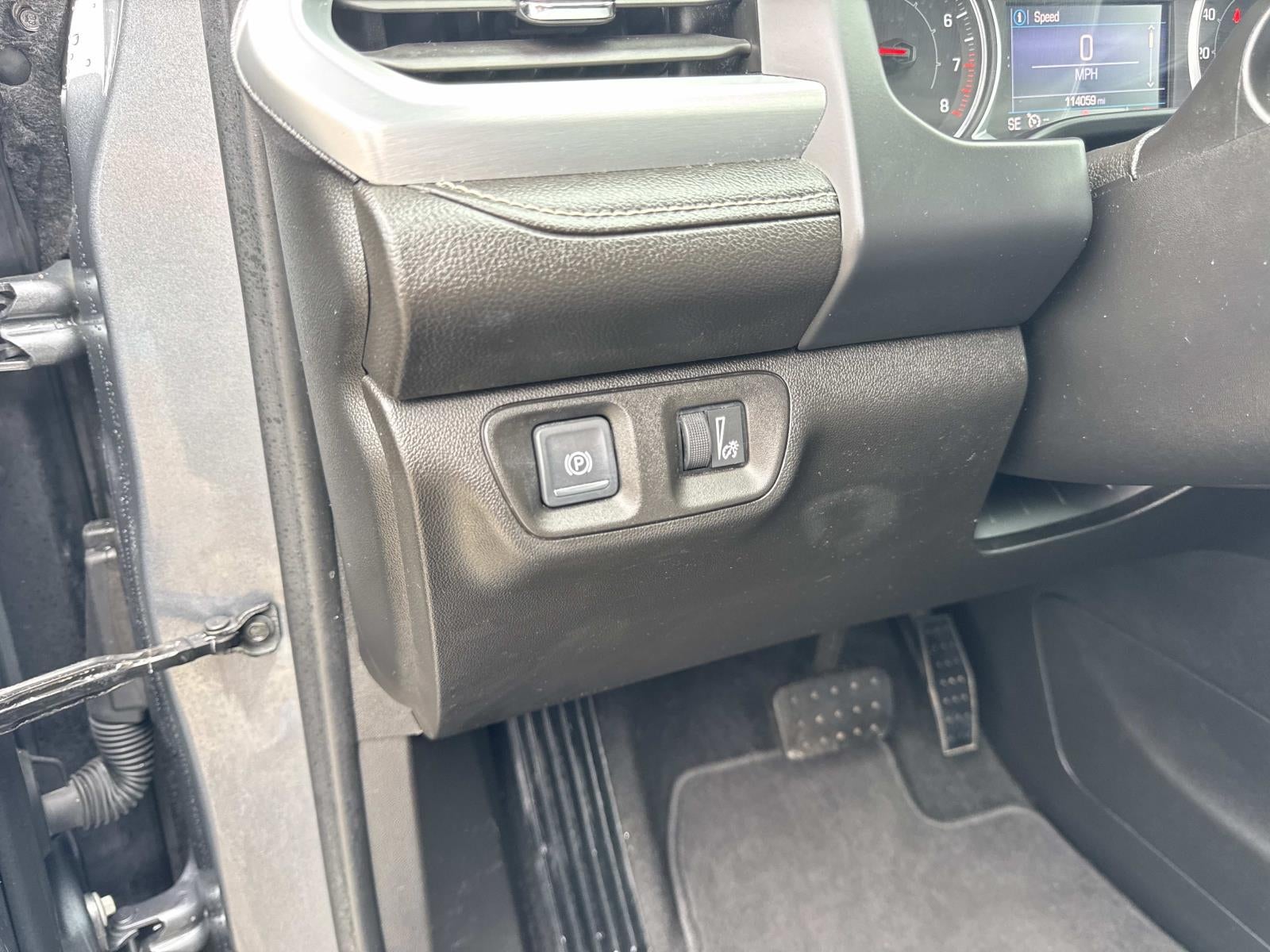 2021 GMC Acadia FWD 4dr SLE