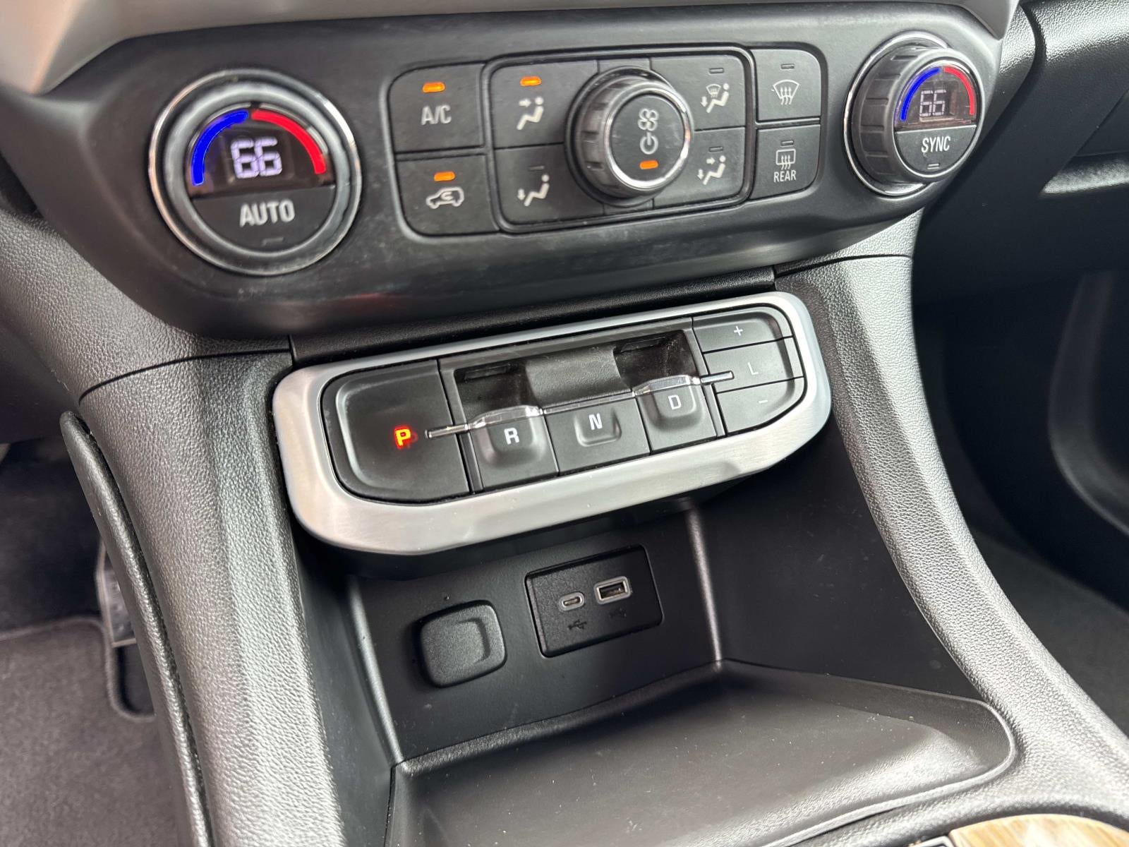 2021 GMC Acadia FWD 4dr SLE