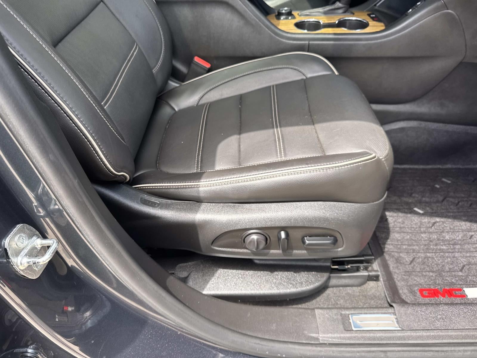 2019 GMC Acadia FWD 4dr Denali