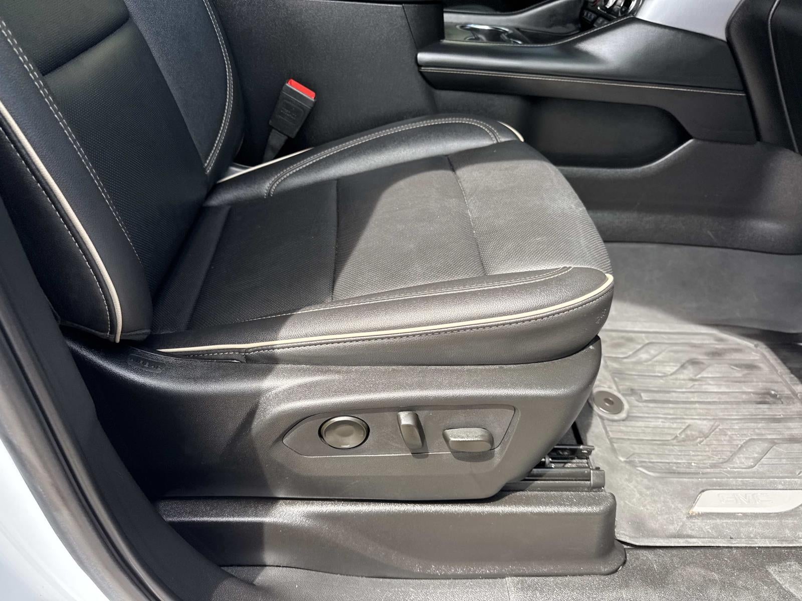 2024 GMC Yukon XL 2WD 4dr SLT