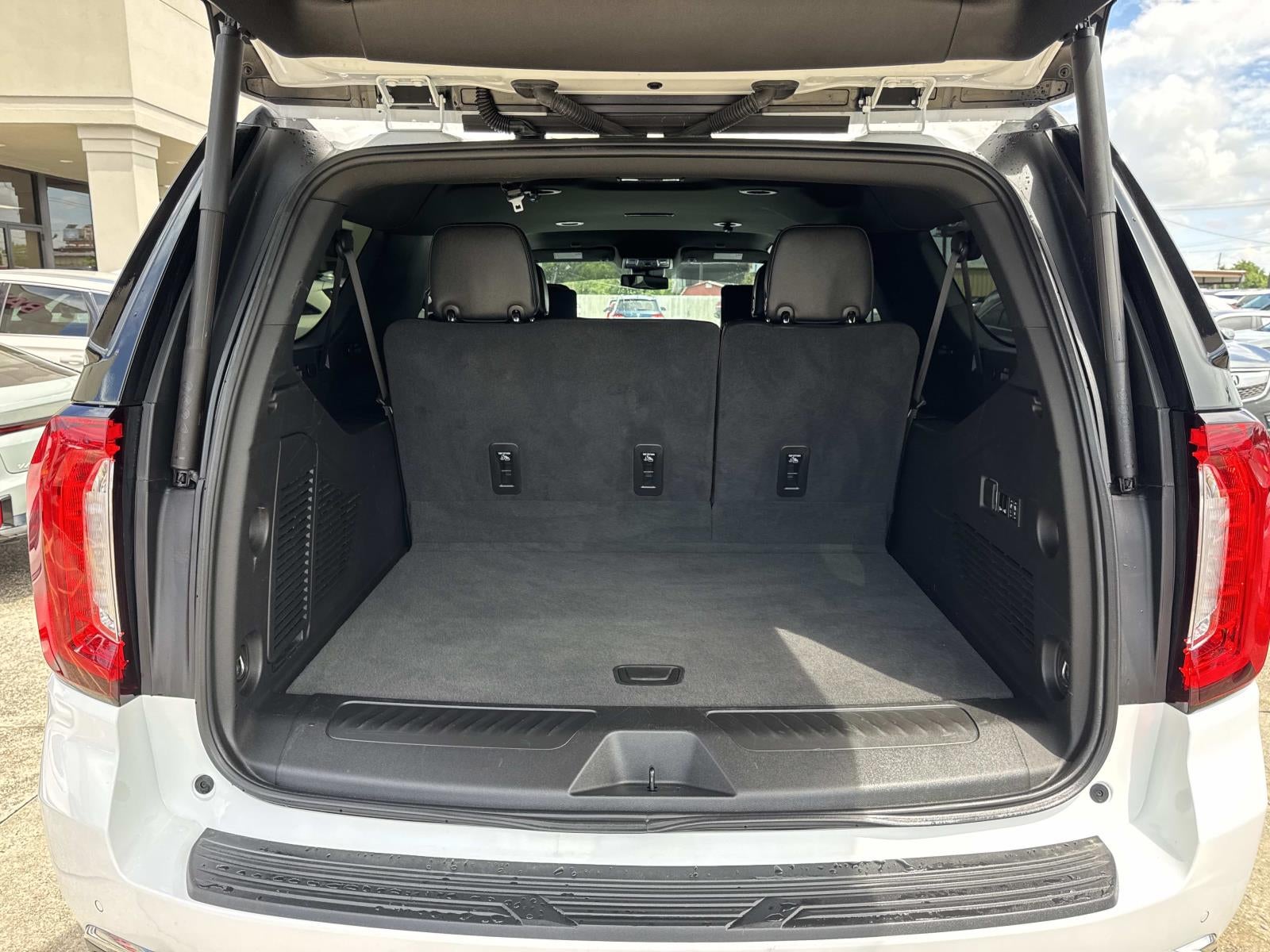 2024 GMC Yukon XL 2WD 4dr SLT