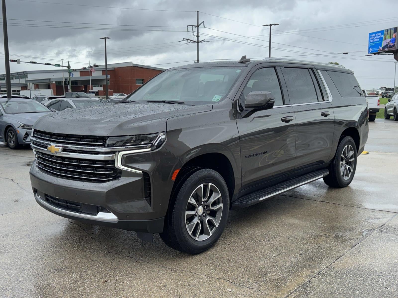 2021 Chevrolet Suburban 2WD 4dr LT