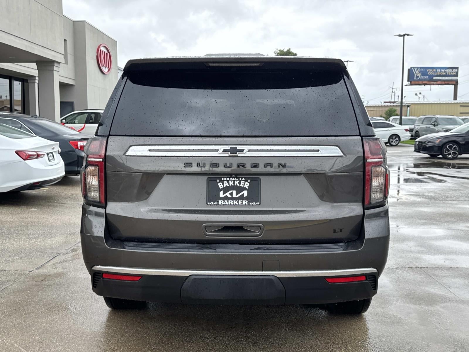 2021 Chevrolet Suburban 2WD 4dr LT