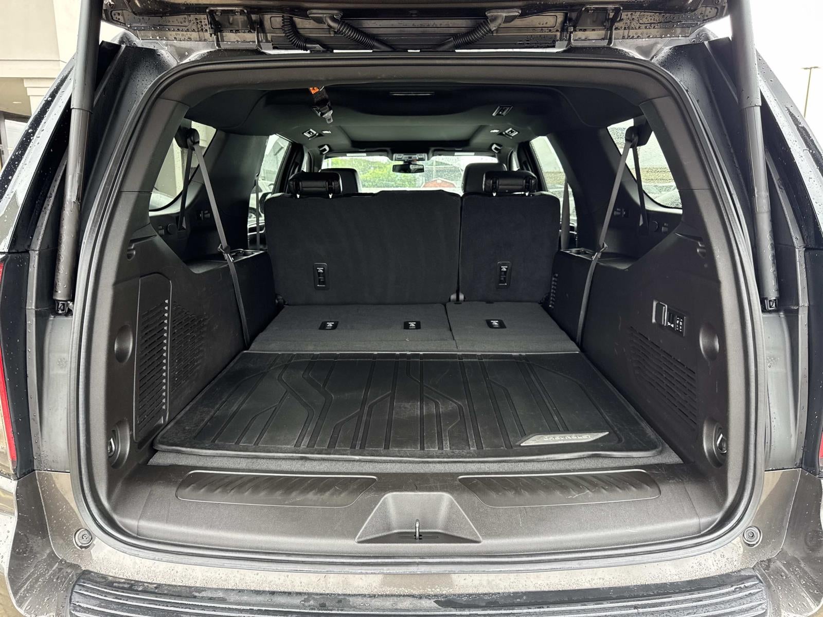 2021 Chevrolet Suburban 2WD 4dr LT