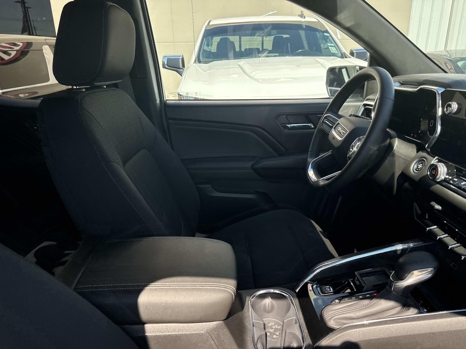 2023 GMC Canyon 2WD Crew Cab Elevation