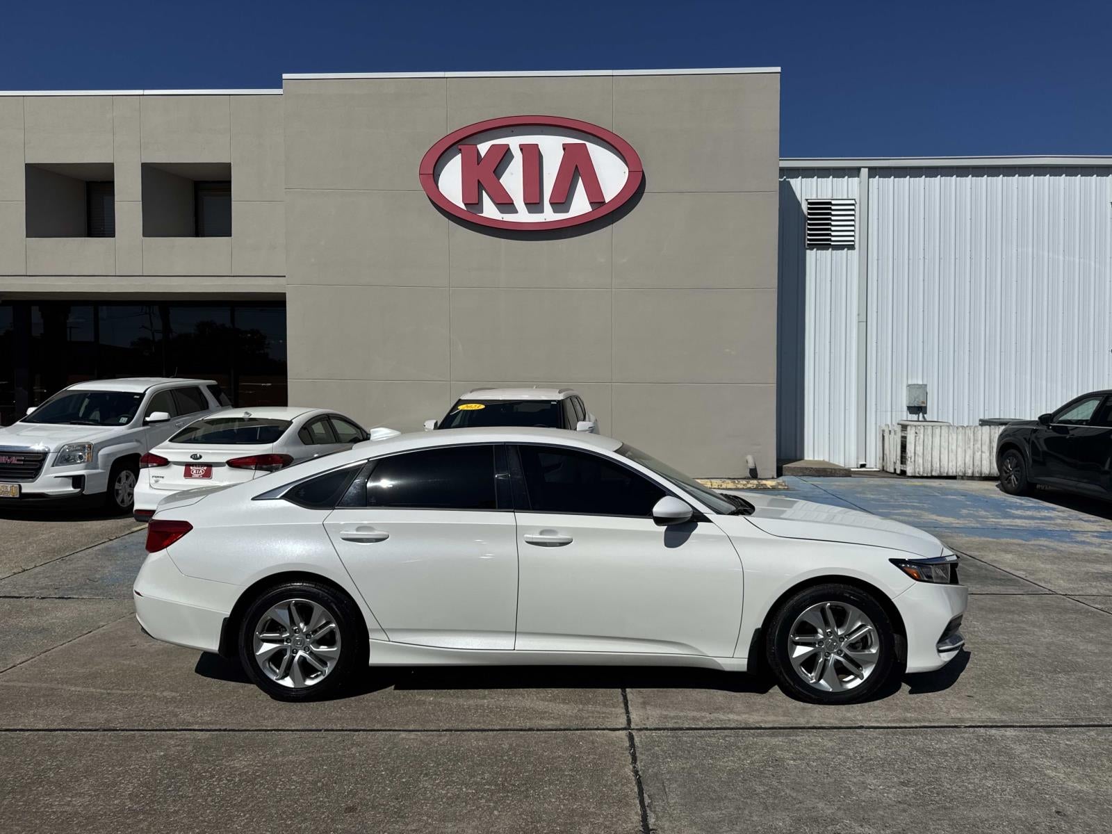 2019 Honda Accord Sedan LX 1.5T CVT