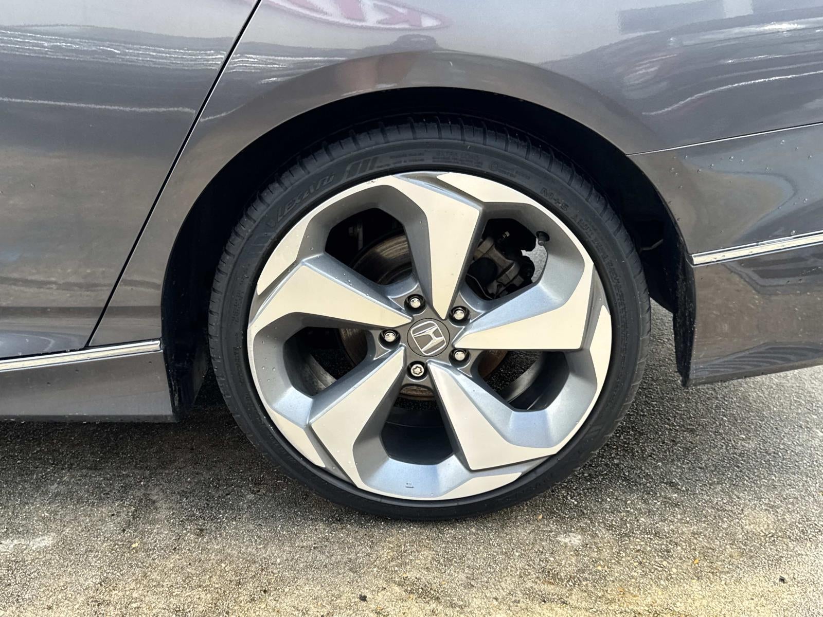 2019 Honda Accord Sedan Touring 2.0T Auto