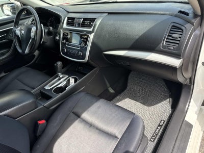 2016 Nissan Altima 4dr Sdn I4 2.5 SR