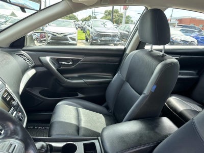 2016 Nissan Altima 4dr Sdn I4 2.5 SR